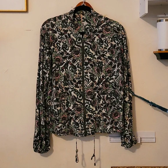 Free People RARE stunning lightweight floral crewneck jacket, size medium. - Picture 5 of 13